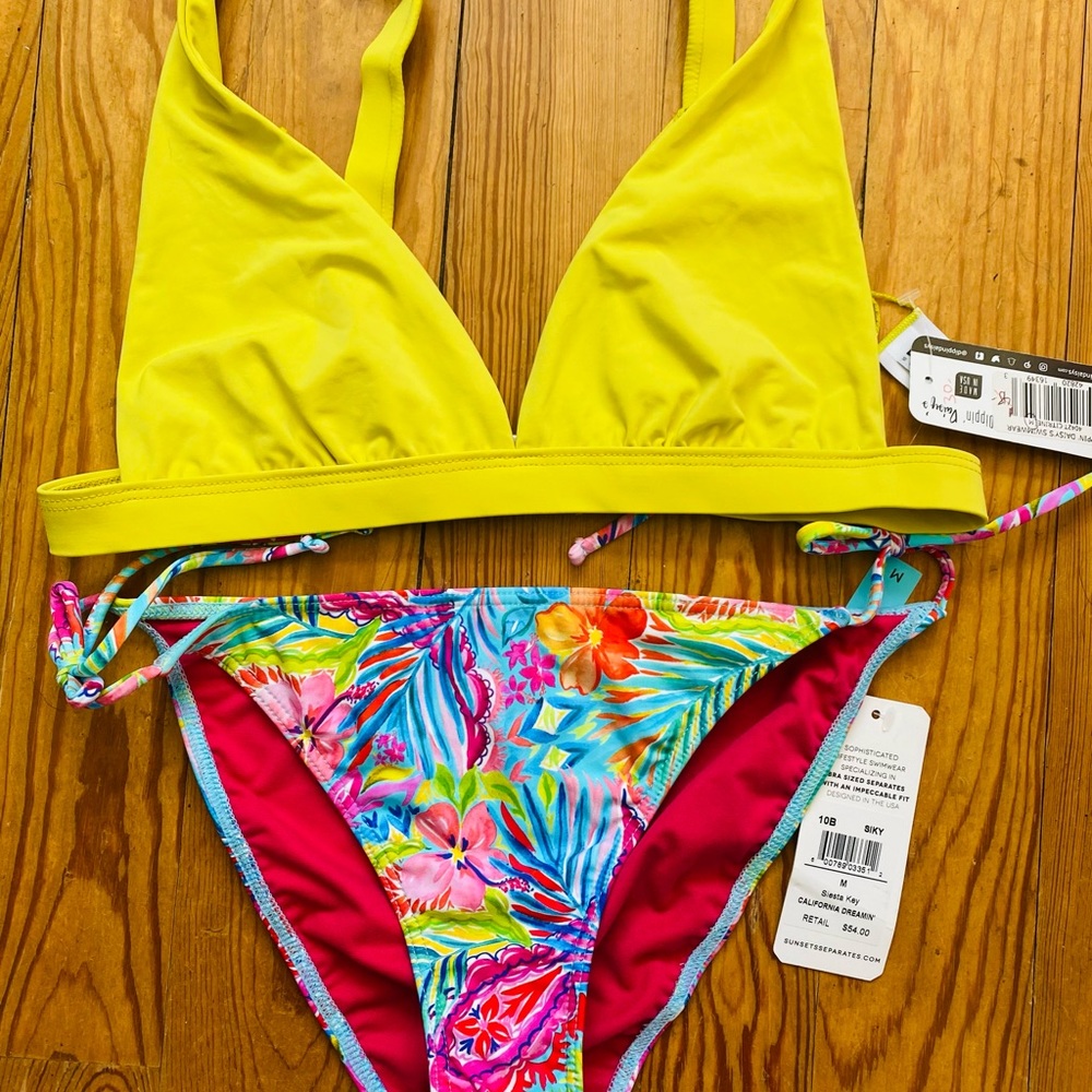 2 Piece Set! Medium. NWT. Bikini! Make an offer!